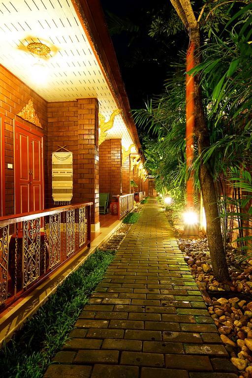 Irawadee Resort Mae Sot Extérieur photo