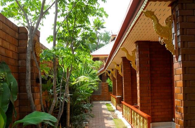 Irawadee Resort Mae Sot Extérieur photo