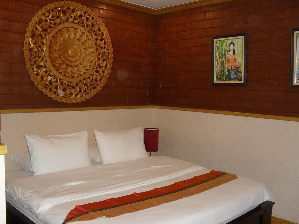 Irawadee Resort Mae Sot Extérieur photo