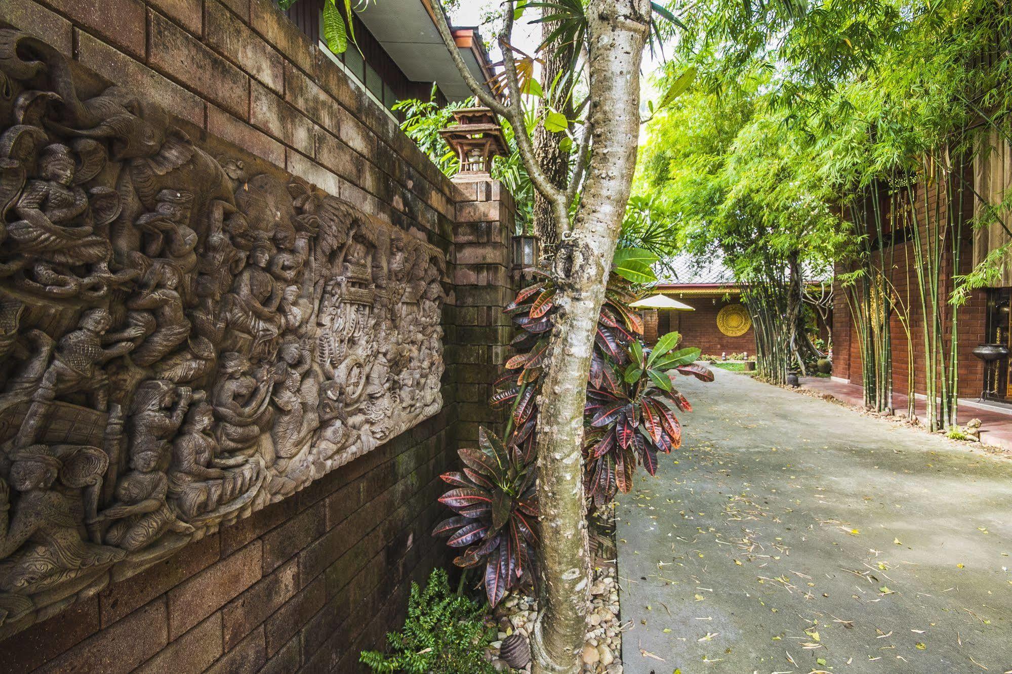 Irawadee Resort Mae Sot Extérieur photo