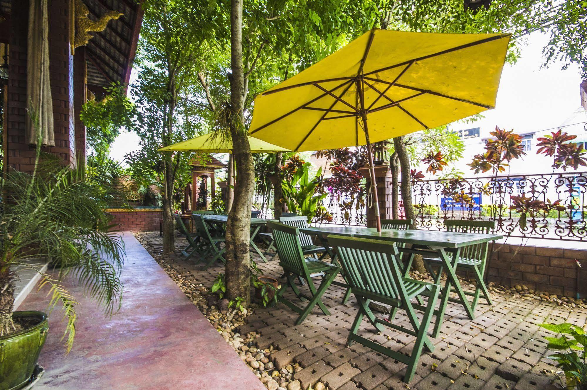 Irawadee Resort Mae Sot Extérieur photo